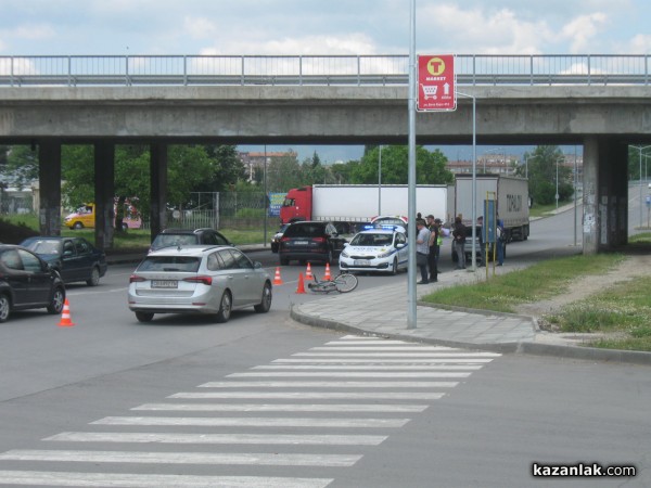Велосипедист пострада на Надлеза, откаран е в болница/Обновена