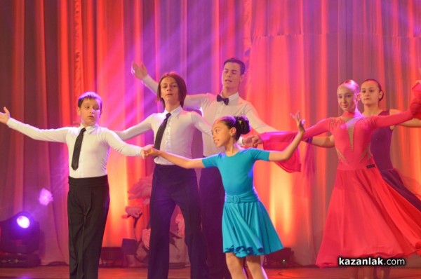 Приказка за феи разказаха малките Принцеси на розата