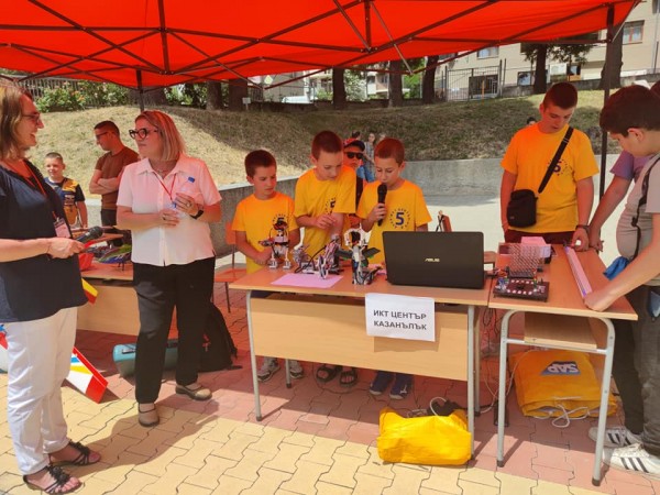 Лятна академия за малките, професионален курс „Програмист“- за големите деца!