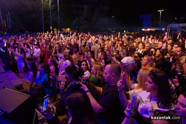 Незабравима церемония по коронясване на Царица роза Кристина Попова