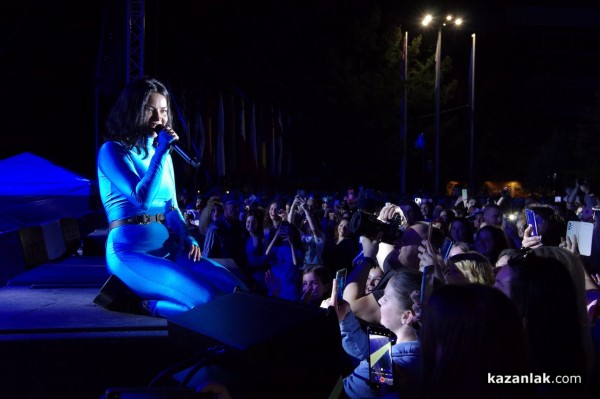 Незабравима церемония по коронясване на Царица роза Кристина Попова