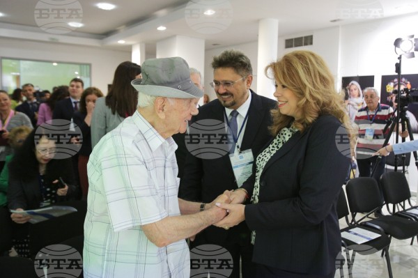 Галина Стоянова на 18-та Световна среща на българските медии в Казанлък: Българите могат да бъдат заедно, когато има какво да ги вдъхновява