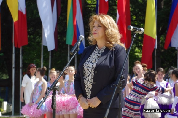 Кметът Галина Стоянова: Казанлък свети като диамант върху короната на Отечеството ни и е пример за подражание!
