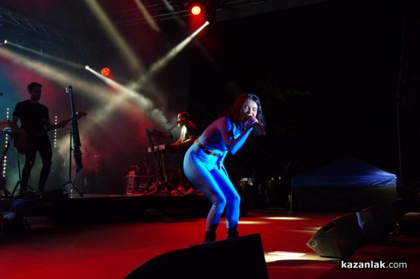 Незабравима церемония по коронясване на Царица роза Кристина Попова