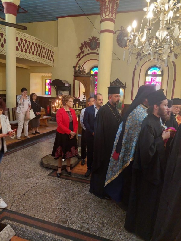 На празника на Казанлък пристигна чудотворната икона на Света Богородица „Неувяхващ цвят“