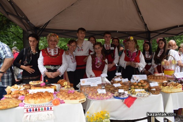 Разнообразие от традиционни ястия показаха местните читалища в  „Хлябът на българина“ 