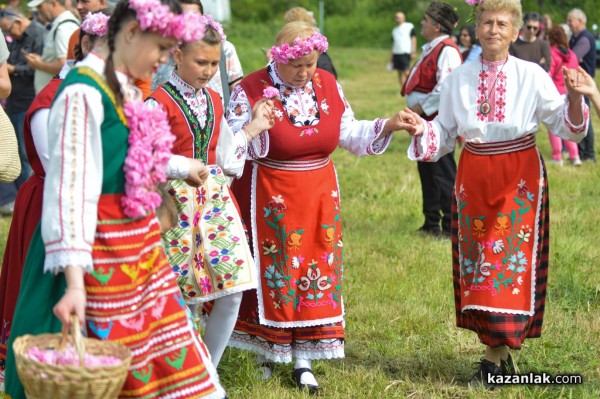 Ритуал “Розобер“ в с. Розово