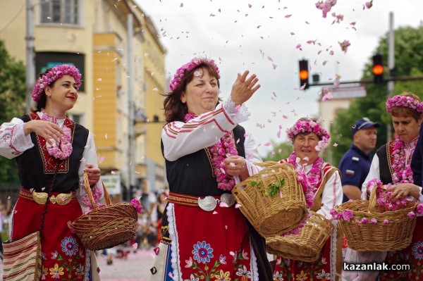 Празнично шествие / част 2