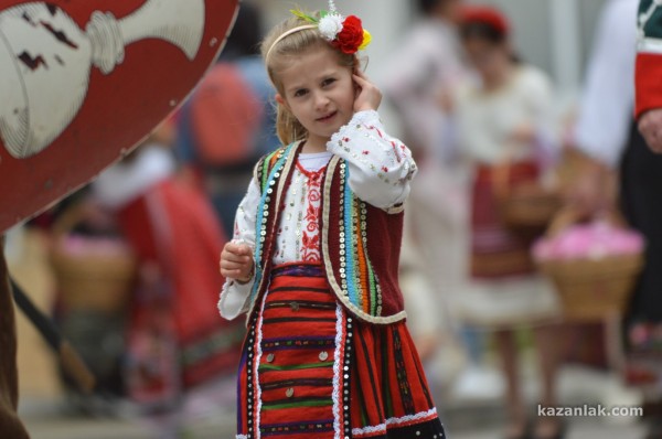 Празнично шествие / част 1