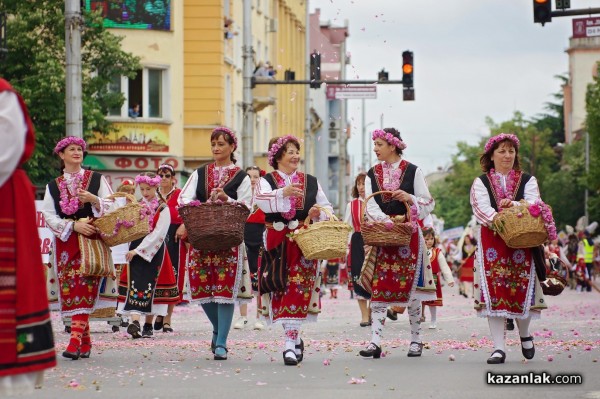 Празнично шествие / част 2