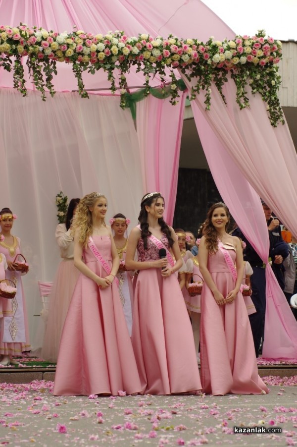 Галина Стоянова: Радостта от живота е толкова голяма, че на всички ни се иска да разперим ръце и да се въртим докато ни се завие свят!