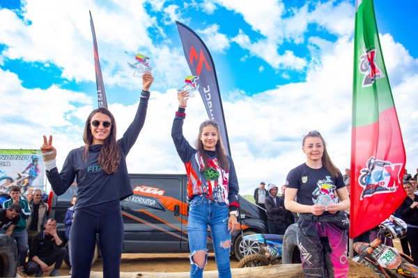 Любомир Синев и Теована Станчева са лидери във временното класиране на Ендуро шампионата / Видео 