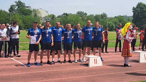 Старозагорските огнеборци грабнаха купата в 51-то Републиканско състезание по пожароприложен спорт