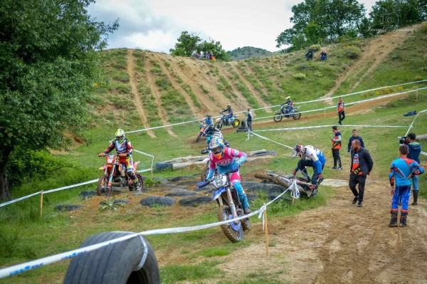 Любомир Синев и Теована Станчева са лидери във временното класиране на Ендуро шампионата / Видео 