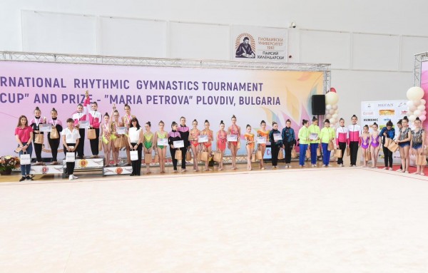 Казанлъшките грации от СК“ Розова долина“ се завърнаха със златни медали от Пловдив