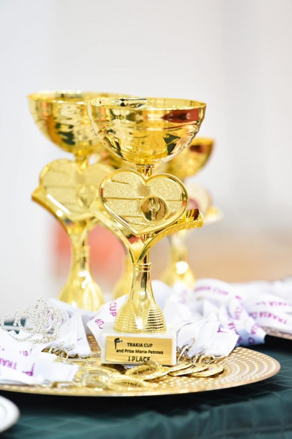 Казанлъшките грации от СК“ Розова долина“ се завърнаха със златни медали от Пловдив