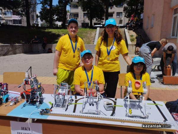 Седмото издание на Технофест се проведе в ПГ „Иван Хаджиенов“