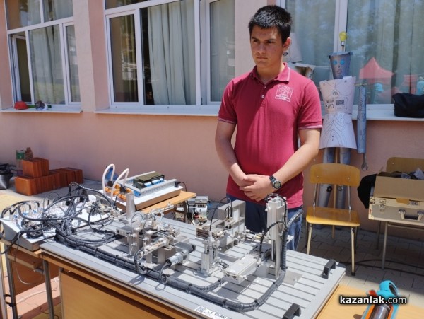 Седмото издание на Технофест се проведе в ПГ „Иван Хаджиенов“