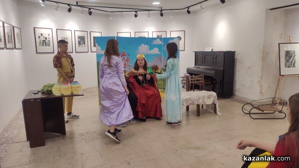 Малките театрали на ОУ “Мати Болгария“ сложиха финала на учебната година с поредна постановка