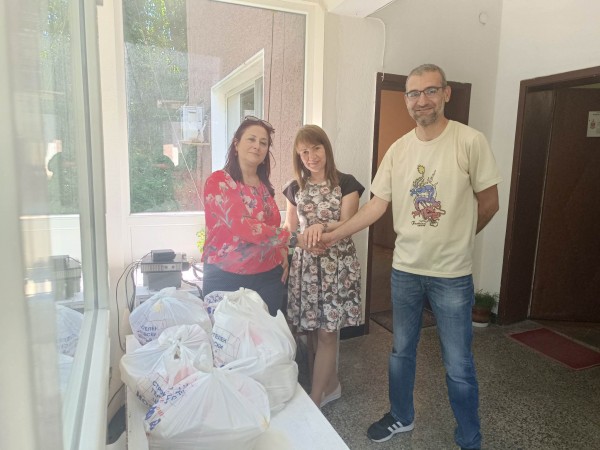 100 семейства в неравностойно положение от общината ще получат дарение от хранителни продукти 