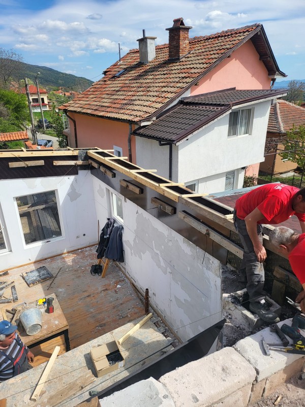 Фирма Палова 2019 ЕООД предлага качествено изпълнение на щампован бетон и строителство от основи до ключ