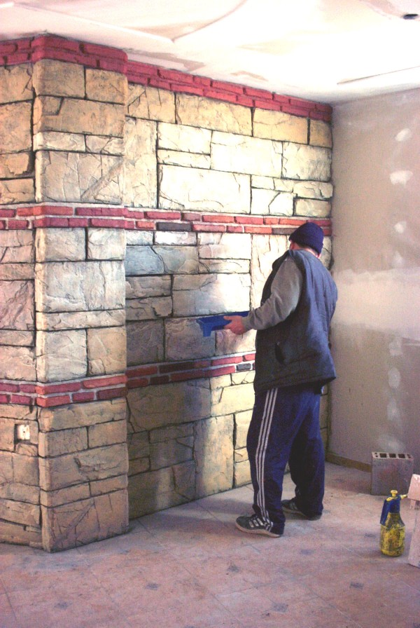 Фирма Палова 2019 ЕООД предлага качествено изпълнение на щампован бетон и строителство от основи до ключ