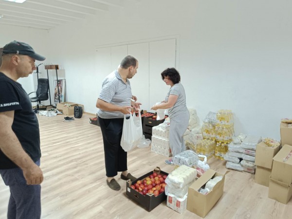 100 семейства в неравностойно положение от общината ще получат дарение от хранителни продукти 