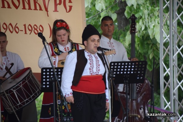 Казанлък се превърна във фолклорната столица на България