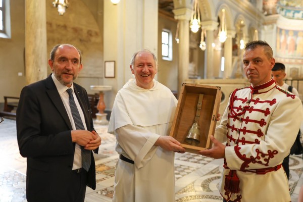 Представители на ПГ “Иван Хаджиенов“ гостуваха във Ватикана