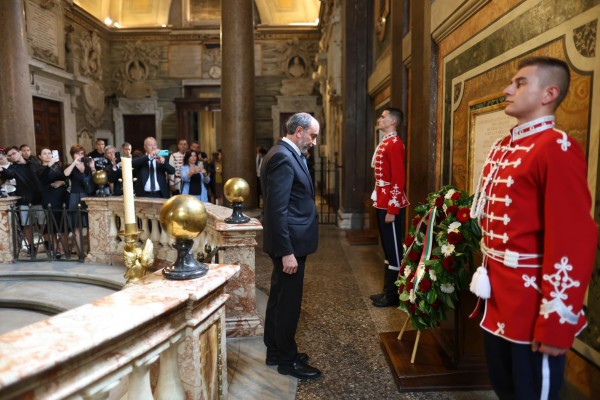 Представители на ПГ “Иван Хаджиенов“ гостуваха във Ватикана