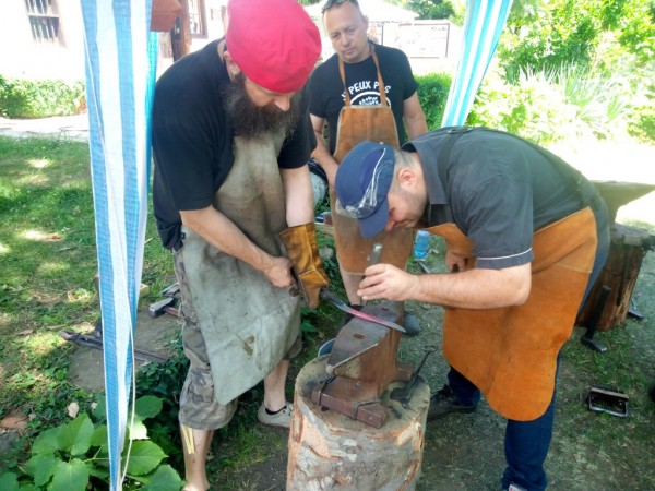 С тридневна програма ще бъде отбелязан традиционният ножарски събор в Шипка 