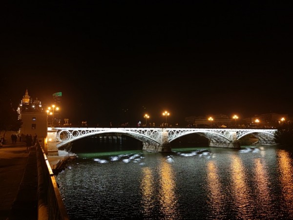 Колаборативна роботика в Севиля с „Еразъм+“ стартира в ИКТ Център