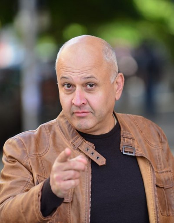 Актьорът Стефан Рядков и дует „Експоуз“ ще бъдат част от 10-ия Юбилеен Кралски бал на Кралство Хармония 