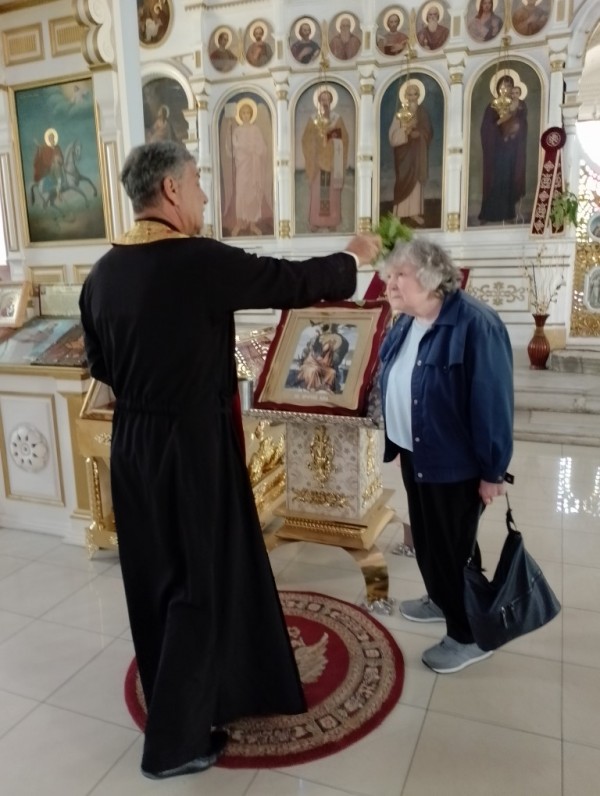 Наследница на Братя Стайнови се сбогува с родния град