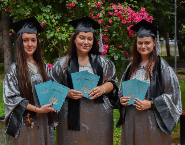 ПГЛПТ връчи дипломите на Випуск “23