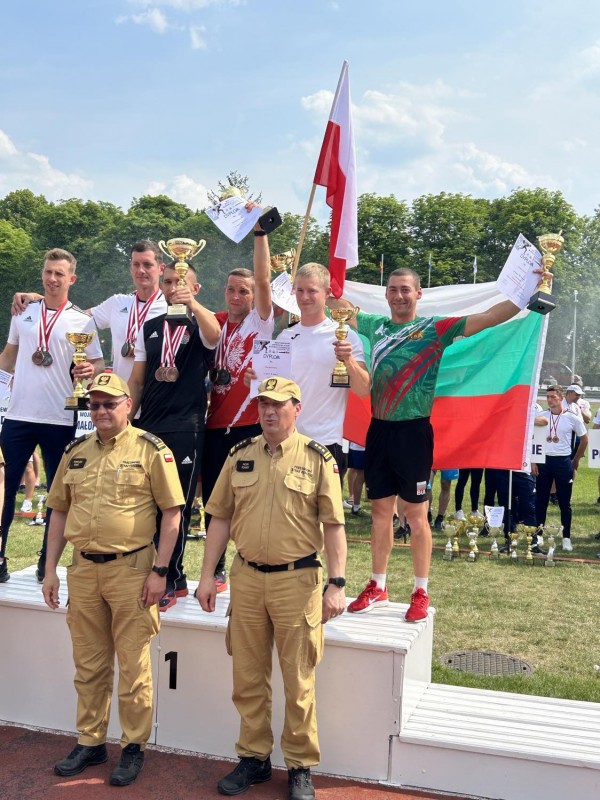 Националите ни по пожароприложен спорт с блестящо представяне на международно състезание