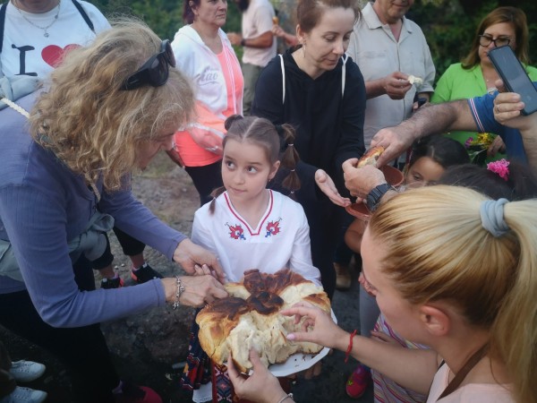 Десетки посрещнаха лятното слънцестоене на Мегалита