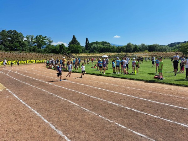 Близо 500 участници се включиха е традиционното издание на “Купа Роза“в Казанлък 