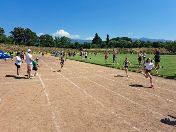Близо 500 участници се включиха е традиционното издание на “Купа Роза“в Казанлък 
