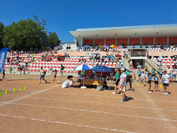 Близо 500 участници се включиха е традиционното издание на “Купа Роза“в Казанлък 