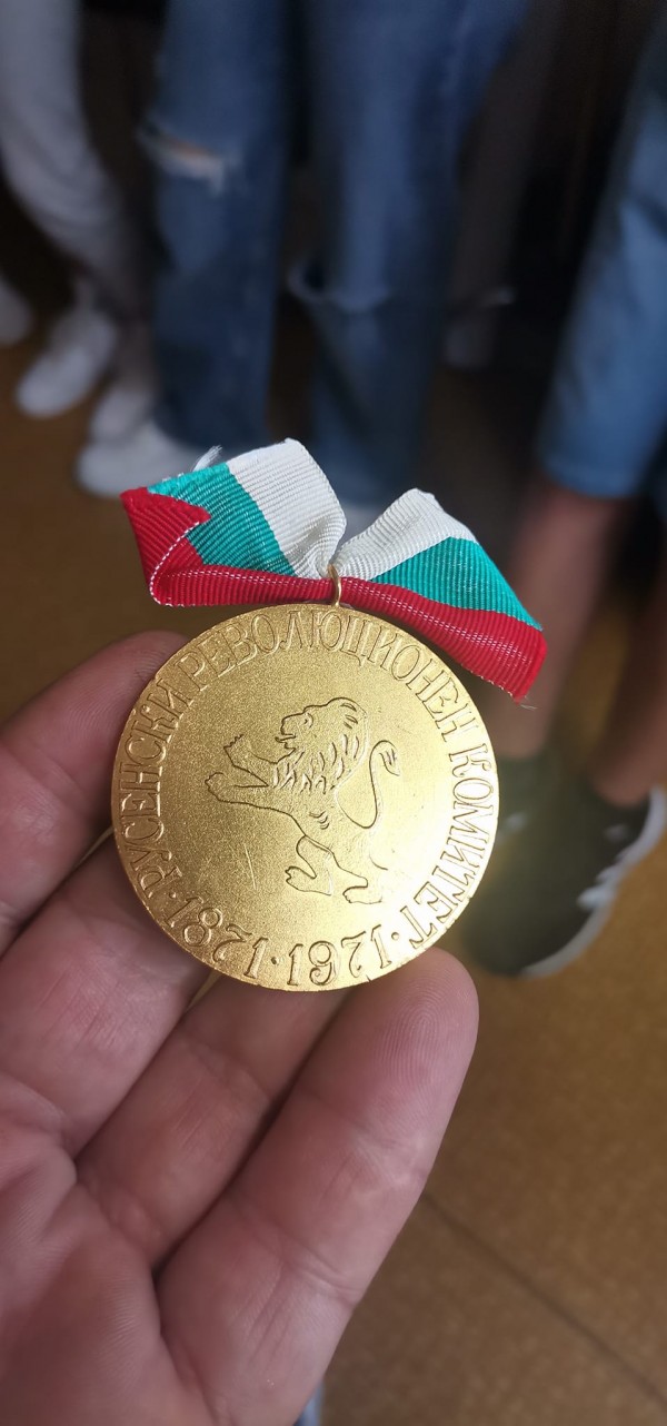 Ученици от ПХГ „Св. Св. Кирил и Методий“ посетиха Национален парк-музей „Шипка-Бузлуджа“