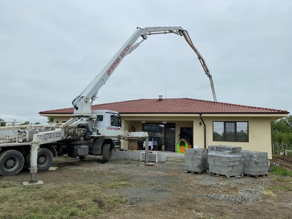 Груб строеж, довършителни работи, щампован бетон и цялостни ремонти от фирма Палова 2019 ЕООД