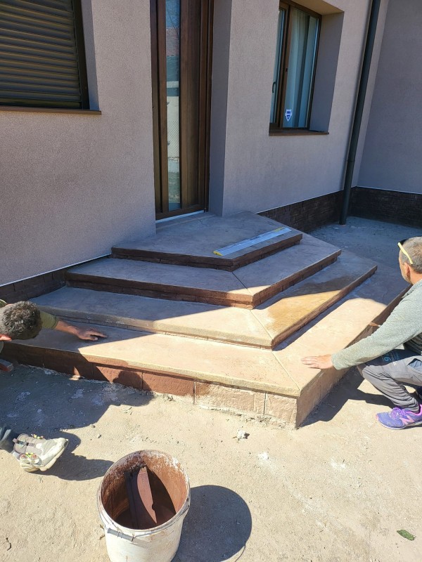 Груб строеж, довършителни работи, щампован бетон и цялостни ремонти от фирма Палова 2019 ЕООД