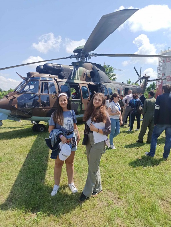 Казанлъчанките Милла Рачева и Геновева Трифонова посетиха Трето издание на фестивала “Ало, Космос“ в София