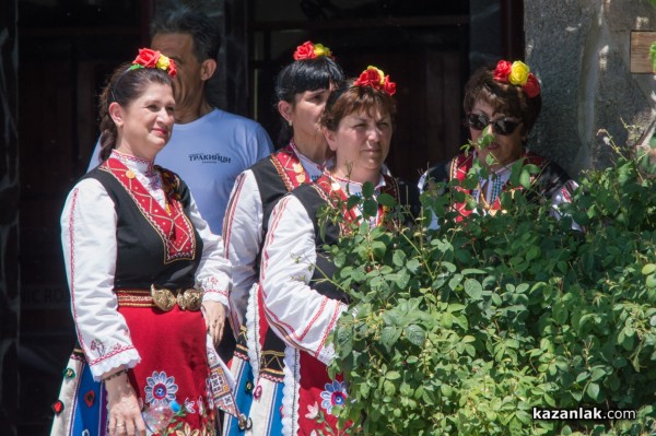 Заигра се хоро голямо в Дамасцена