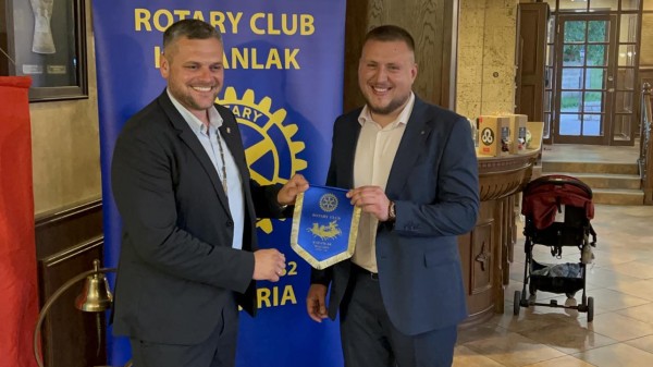 Иван Гитев е новият президент на Ротари клуб Казанлък 