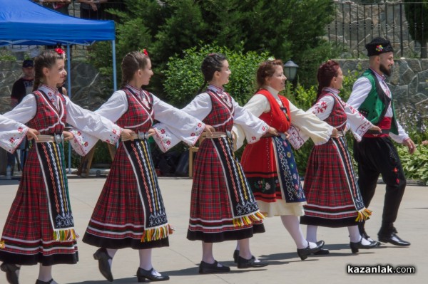 Заигра се хоро голямо в Дамасцена