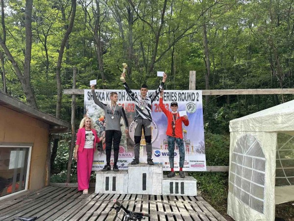 Клубът по маунтин байк „Mountain Riders Shipka” спечели две първи места в надпреварата за „Купа Шипка“