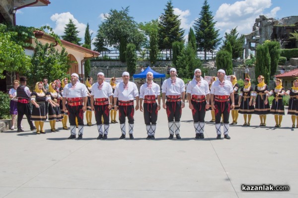 Заигра се хоро голямо в Дамасцена