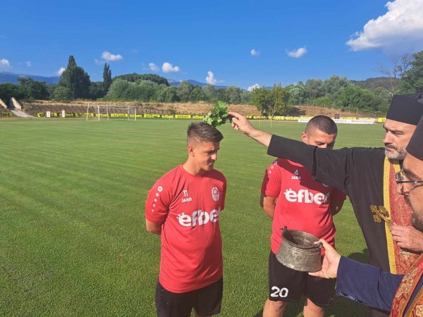 “Розите“ стартираха своята подготовка с нови попълнения